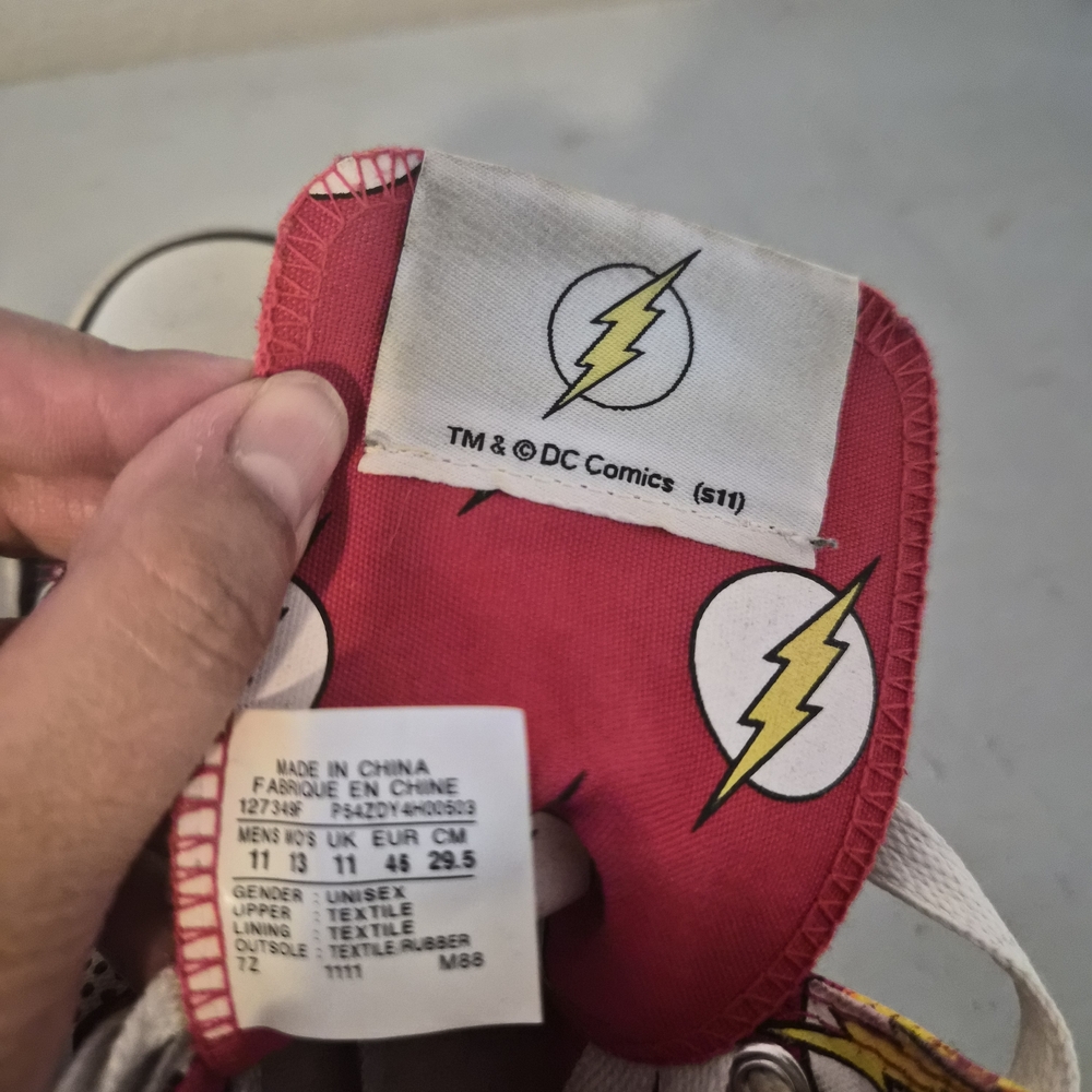 Converse And DC Comics The Flash High Top - Picture 7 of 9